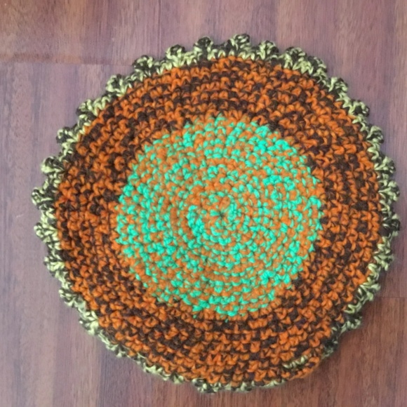BUNDLE: Crocheted Yarn Circular Multicolored Crocheted Placemats - Picture 5 of 5